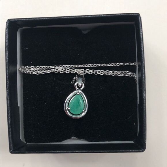 Silver and Green Teardrop Necklace - Picture 8 of 8